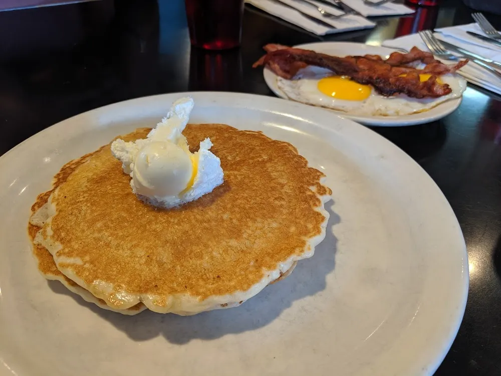The Usual - Zeggs Hashbrowns 1 2 Biscuits Gravy